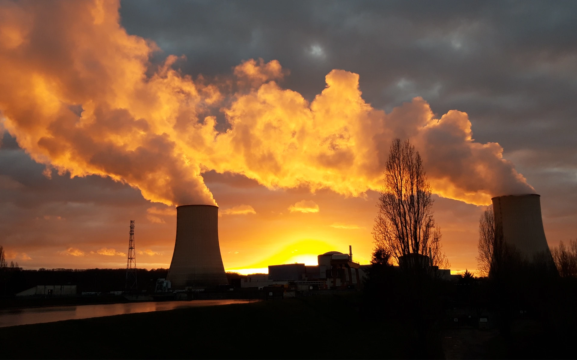 Tour Aéroréfrigérante Golfech Centrale Nucléaire EDF Agen Occitanie